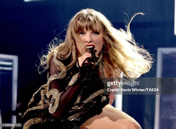 Taylor Swift performs onstage during "Taylor Swift | The Eras Tour" at BC Place on December 06, 2024 in Vancouver, British Columbia.
