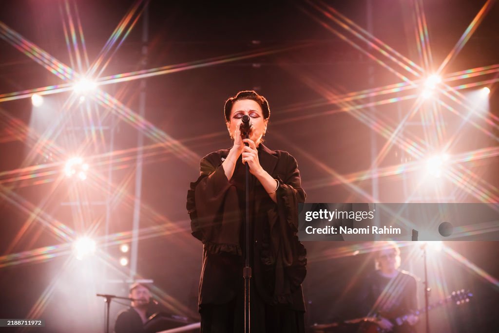 Tina Arena Performs In Melbourne