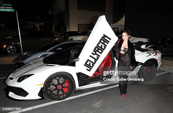 Jameliz Benitez Smith aka Jellybean.irl poses with her Lamborghini... News Photo - Getty Images