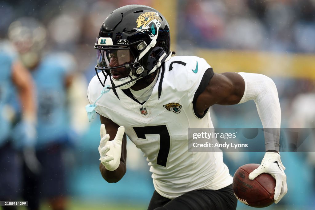 Jacksonville Jaguars v Tennessee Titans