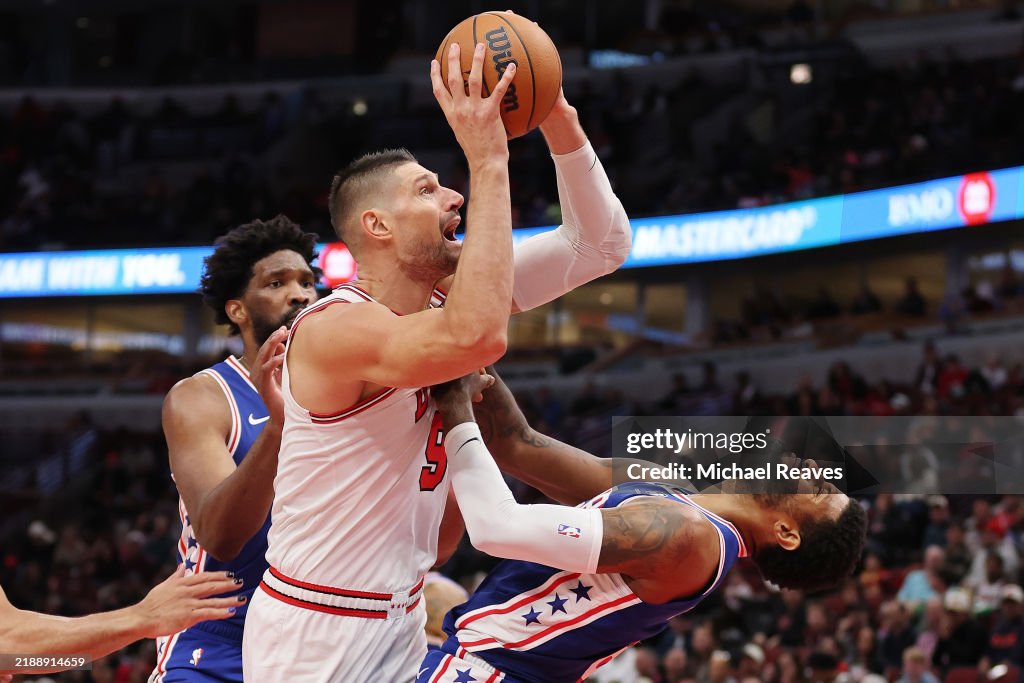 Philadelphia 76ers v Chicago Bulls