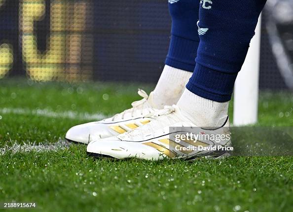 Decan Rice Boot Declan Rice of Arsenal new Adidas boots during the Premier League ...