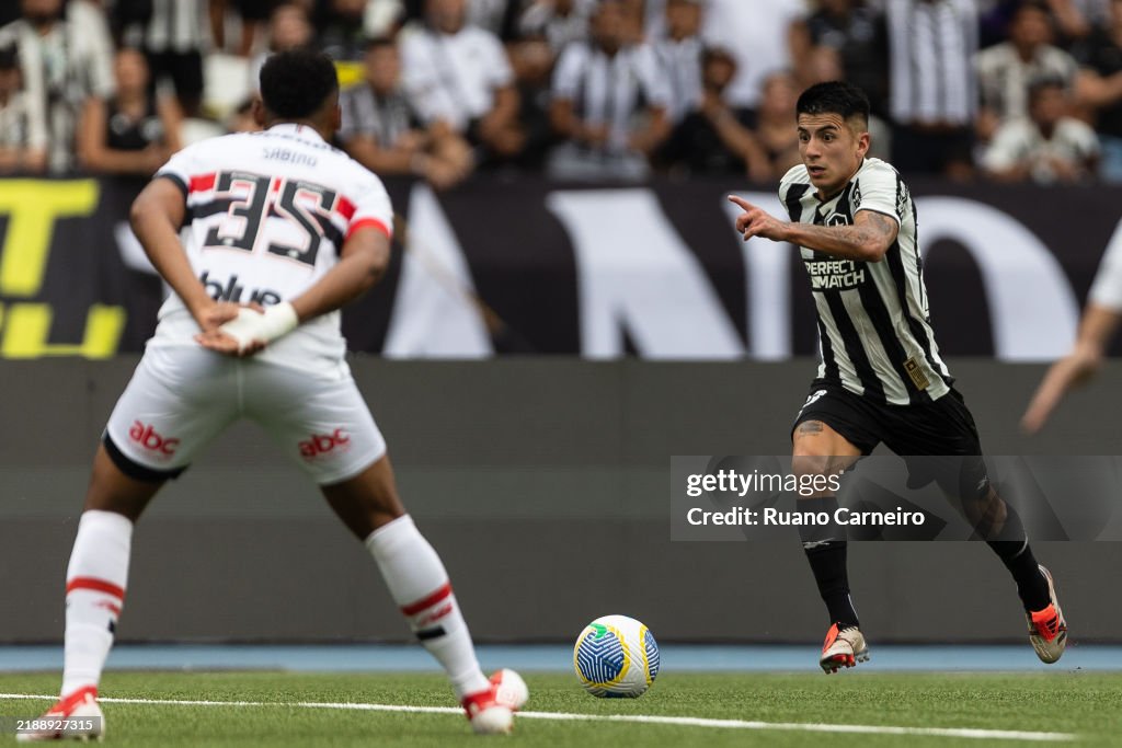 Botafogo v Sao Paulo - Brasileirao 2024