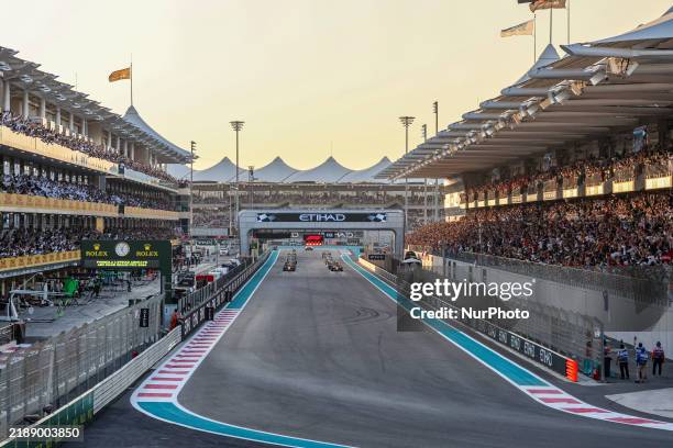 F1 Racing Startingline 1,400 Formula 1 Start Line Stock Photos, High-Res Pictures, and Images ...