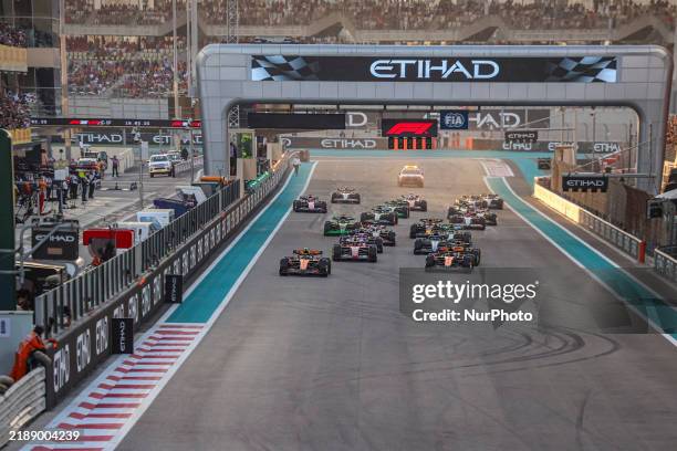 F1 Racing Startingline 1,400 Formula 1 Start Line Stock Photos, High-Res Pictures, and Images ...