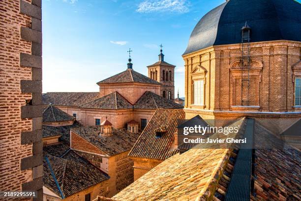 toledo, spain. domes and panoramic view from the jesuit church (iglesia de los jesuitas o de san ildefonso). - edificio público fotografías e imágenes de stock