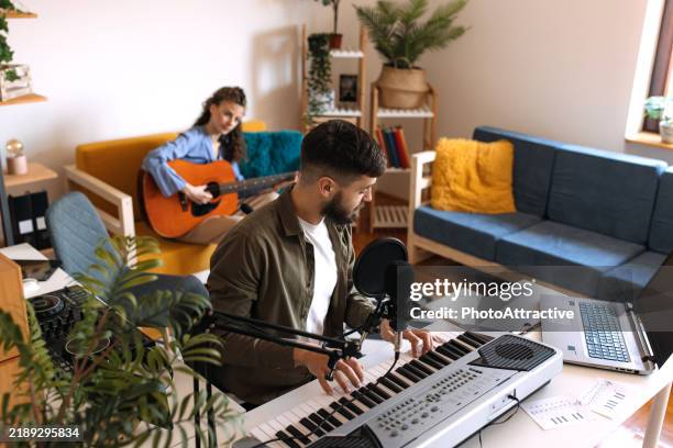 Fun Keyboard Player 88,405 Keyboard Player Stock Photos, High-Res Pictures, and Images ...