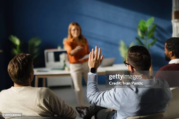 may i ask something? - vragen en antwoorden stockfoto's en -beelden