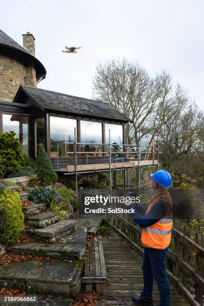 drone operator - drone operator stock pictures, royalty-free photos & images