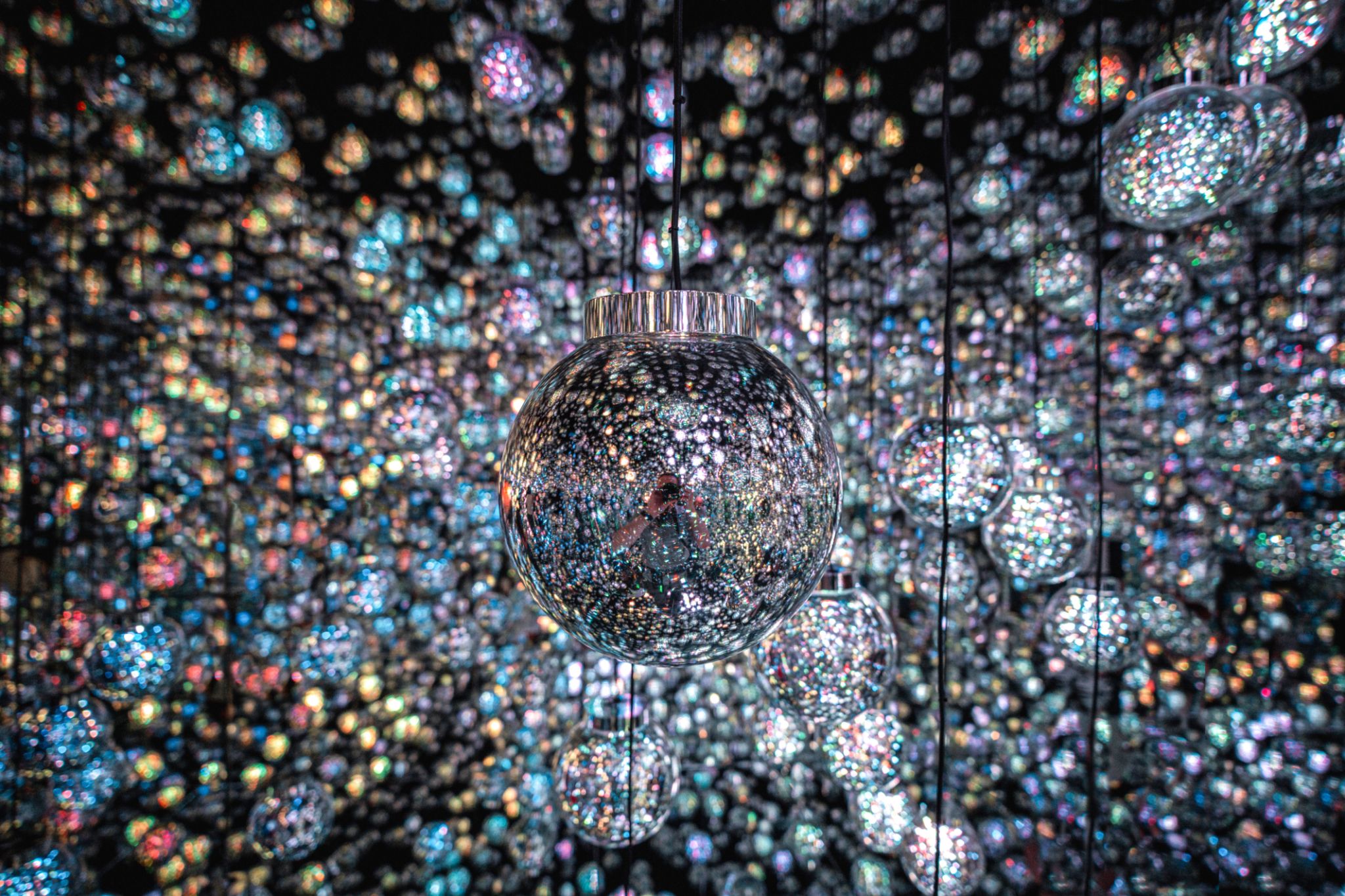 illusion museum exhibit