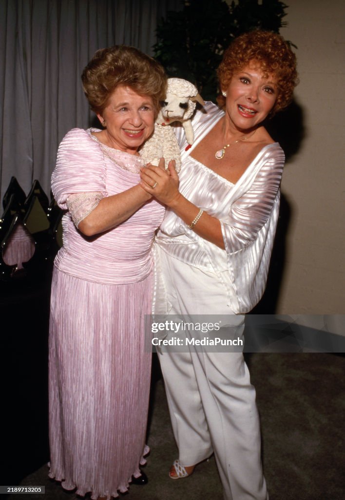 Shari Rud Dr. Ruth with Shari Lewis and Lamb Chop Circa 1980's News Photo - Getty ...