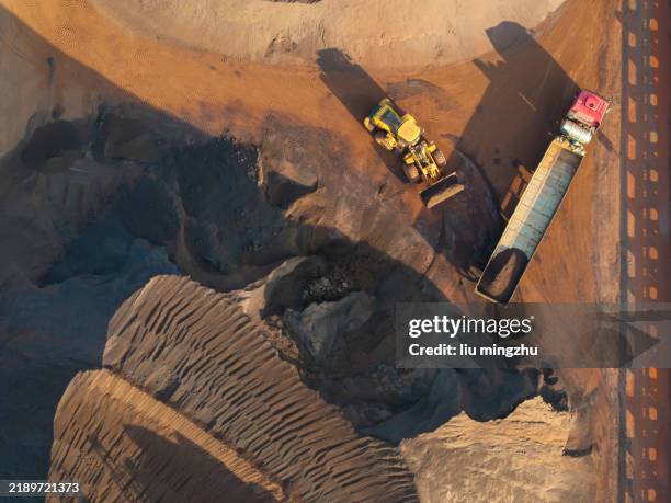 Loading In Mining 14,512 Mining Operation Stock Photos, High-Res Pictures, and Images ...