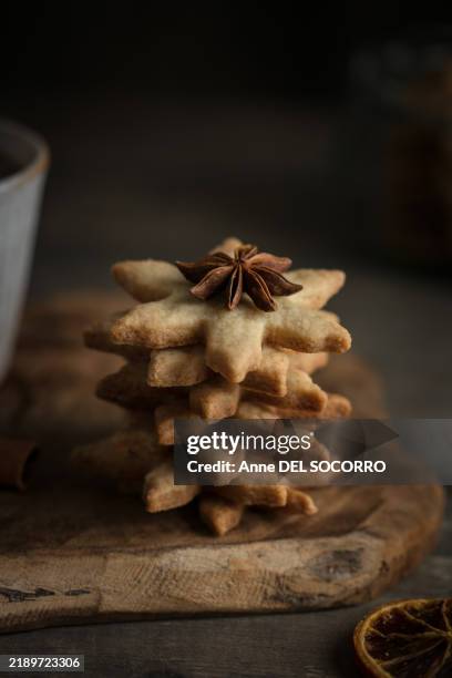 christmas cookies star snowflake sugar and spice stacked christmas tree - anise stock pictures, royalty-free photos & images