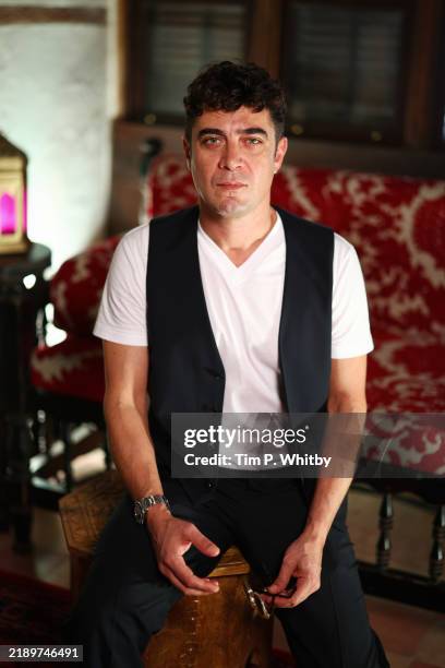 Riccardo Scamarcio poses during a photocall for "Modì, Three Days on the Wing of Madness" at the Red Sea International Film Festival 2024 on December...