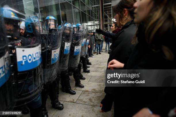 Turin Riots 1,082 Politecnico Di Torino Photos & High Res Pictures - Getty Images