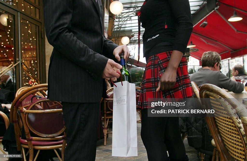 FRANCE-VIN-RESTAURANT