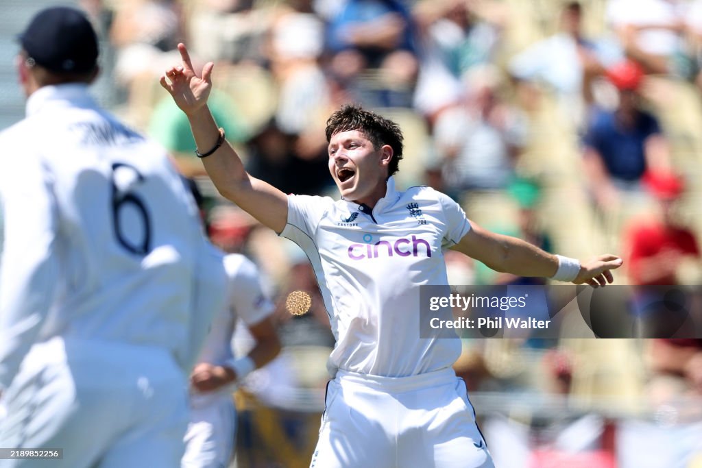 New Zealand v England - 3rd Test: Day 1