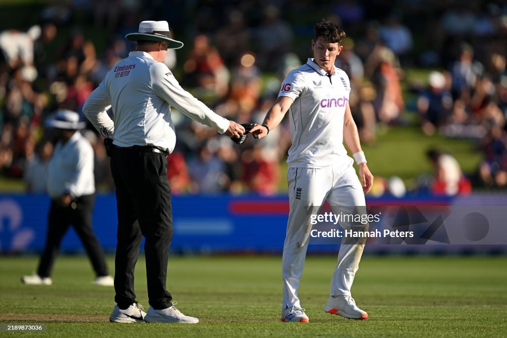 New Zealand v England - 3rd Test: Day 1