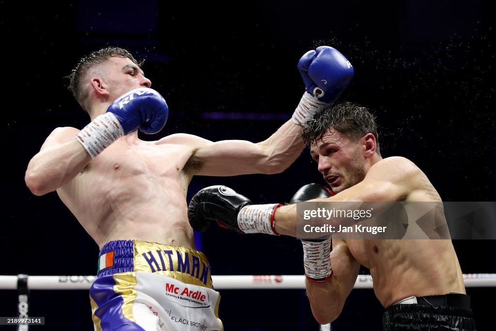 Boxing Colision Lee Cutler punches Stephen McKenna during the WBC International... News ...