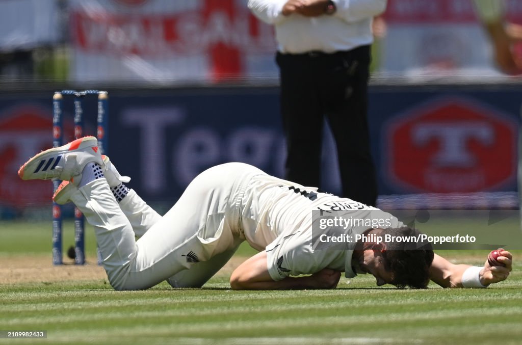 New Zealand v England - 3rd Test: Day 2
