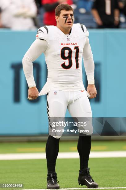 Trey Hendrickson of the Cincinnati Bengals warms up before playing the Tennessee Titans at Nissan Stadium on December 15, 2024 in Nashville,...