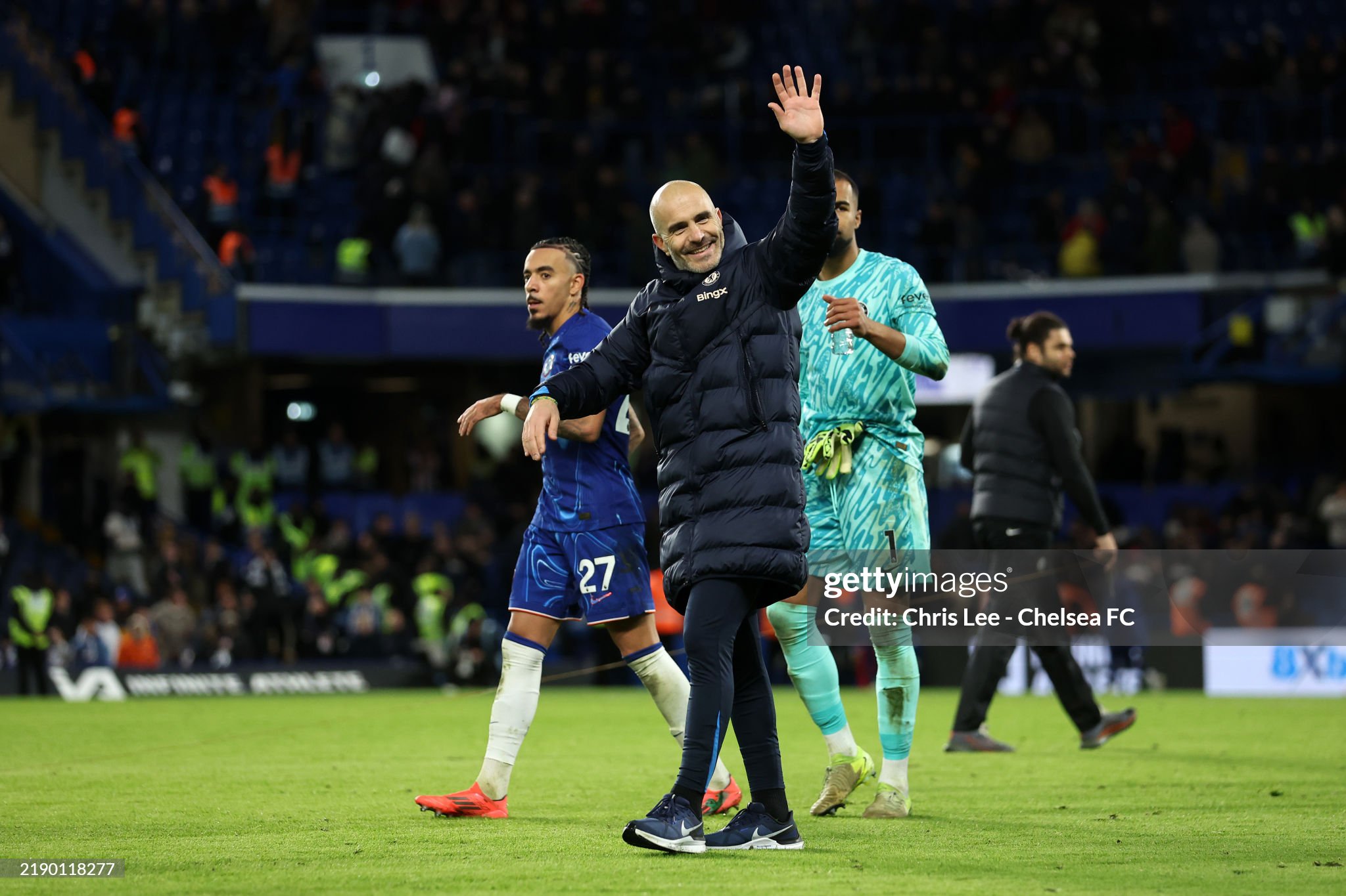 Cole makes prediction about Chelsea's title chances: 'Then they will compete'