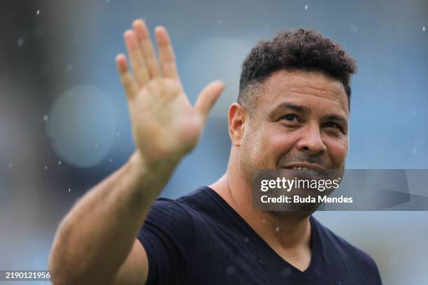 Ronaldo Nazário gestures during the Adriano's Last Game match between Flamengo Stars and Friends From Italy at Maracana Stadium on December 15, 2024...