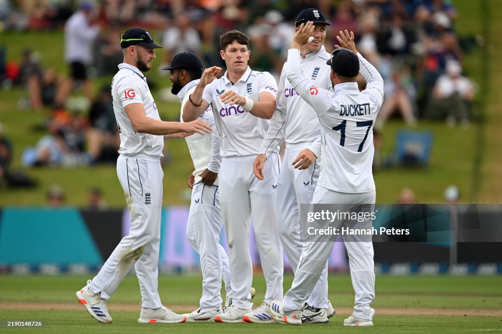 New Zealand v England - 3rd Test: Day 3