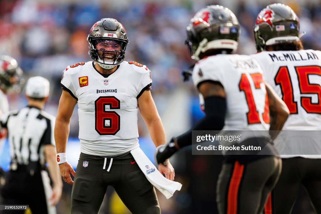 Tampa Bay Buccaneers v Los Angeles Chargers