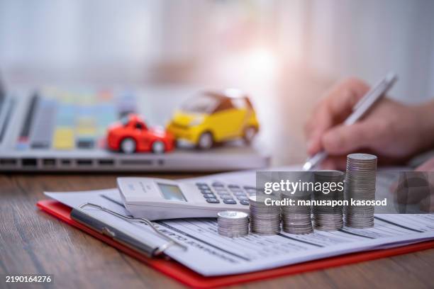 finance and car loan,save money to buy a car - autokredit stock-fotos und bilder