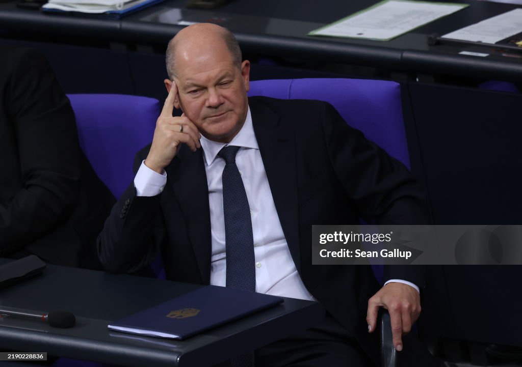 Scholz Submits To Confidence Vote In The Bundestag