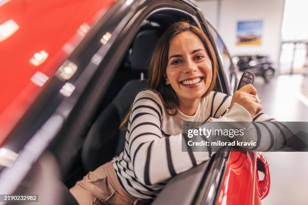 this is my new car key! - chave de carro imagens e fotografias de stock