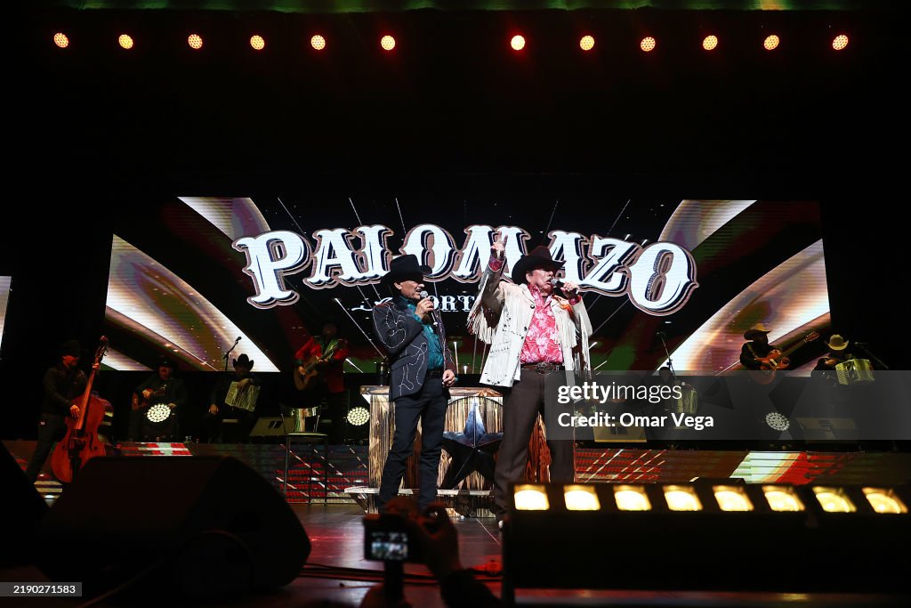 Palomazo Norteño In Concert - Grand Prairie, TX
