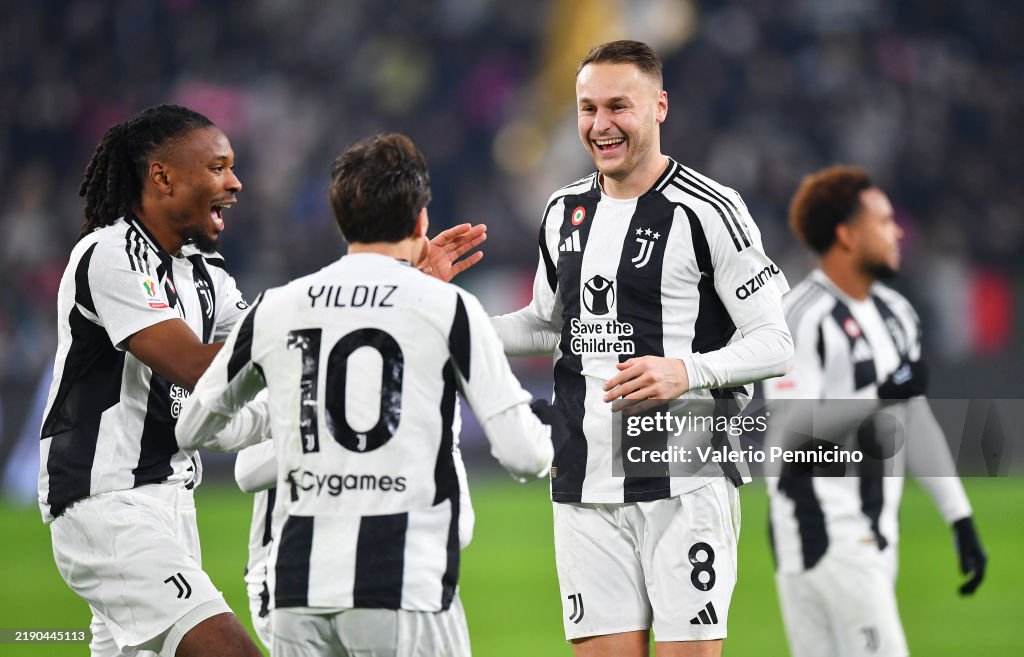 Juventus FC v Cagliari Calcio - Coppa Italia