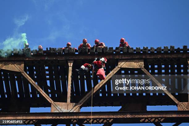 88 Hector Chacon Photos & High Res Pictures - Getty Images
