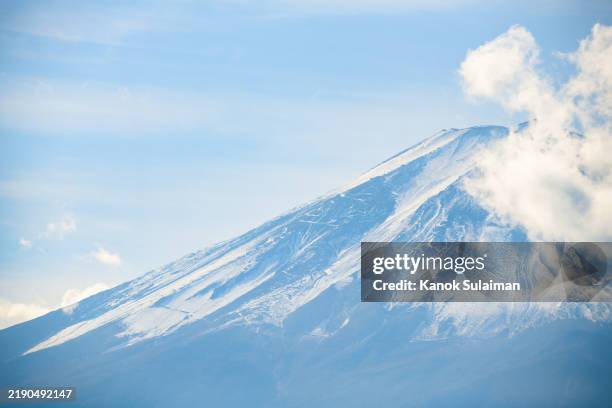 fuji mountain summit in the morning, japan - satoyama-scenery foto e immagini stock