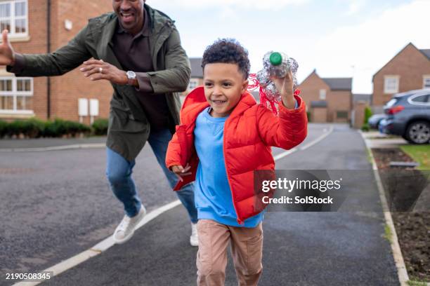 rocket runner - 5 ways stock pictures, royalty-free photos & images