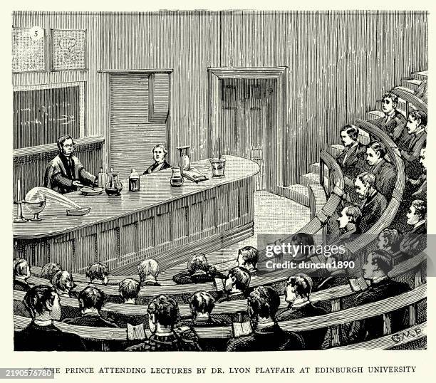 geschichte britisches königshaus, prinz von wales, späterer könig edward vii., besuch von vorlesungen von dr. lyon playfair an der universität edinburgh, viktorianisches 19. jahrhundert - lecture hall stock-grafiken, -clipart, -cartoons und -symbole