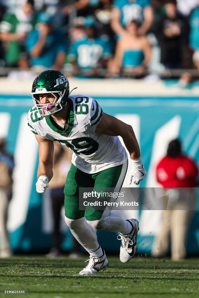 Jeremy Rucket Jets Jeremy Ruckert of the New York Jets runs a route during an NFL... News ...