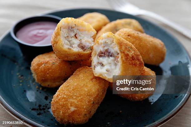 homemade serrano ham croquetas - tapas imagens e fotografias de stock