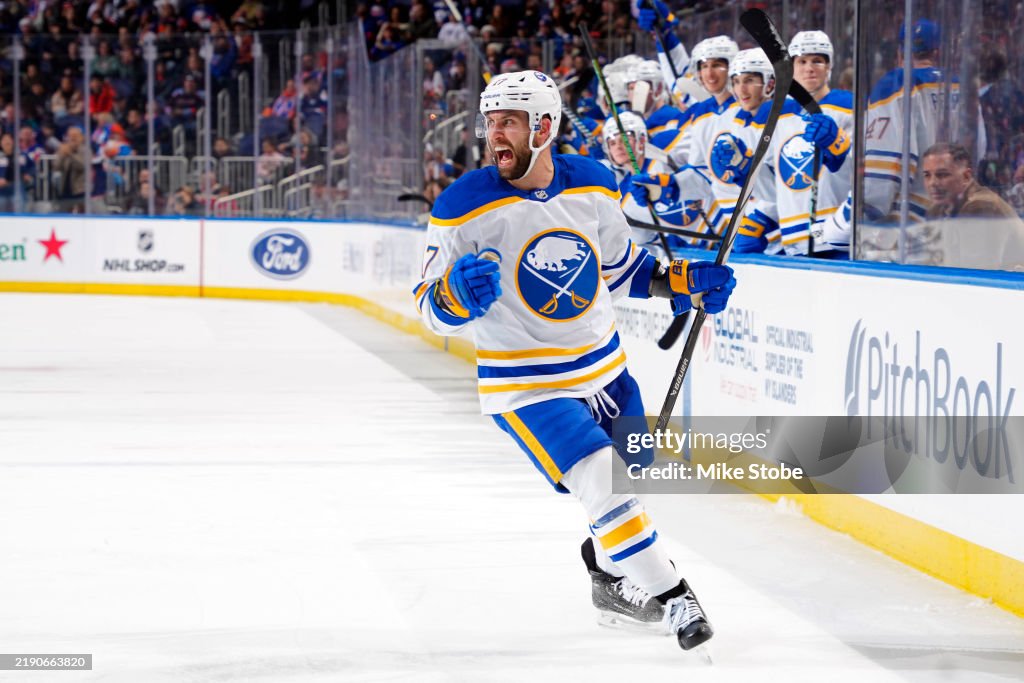 Buffalo Sabres v New York Islanders