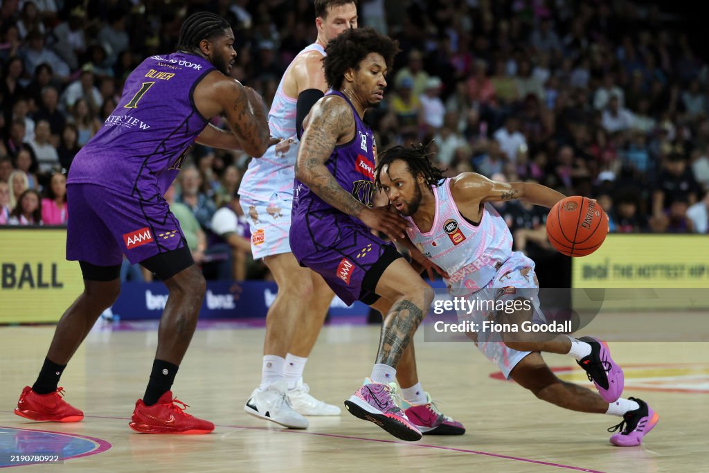 NBL Rd 13 - New Zealand Breakers v Sydney Kings