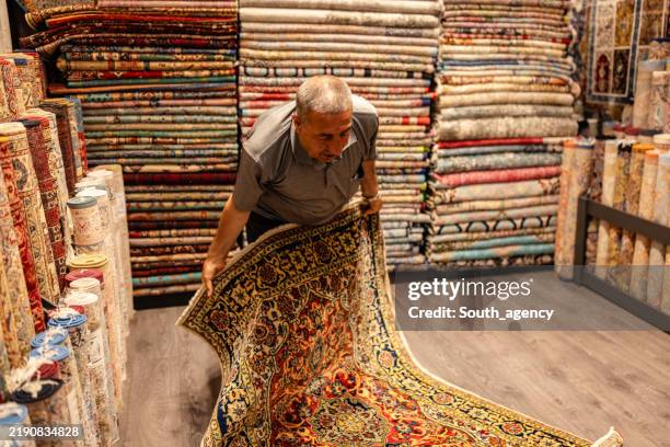 Syrian Rug Salesman 6,999 Vintage Salesman Stock Photos, High-Res Pictures, and Images ...