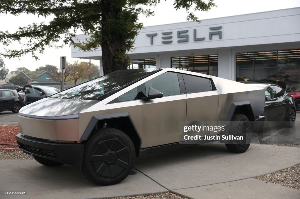 Tesla Recalls Almost 700,000 Vehicles Over Tire Pressure Warning System