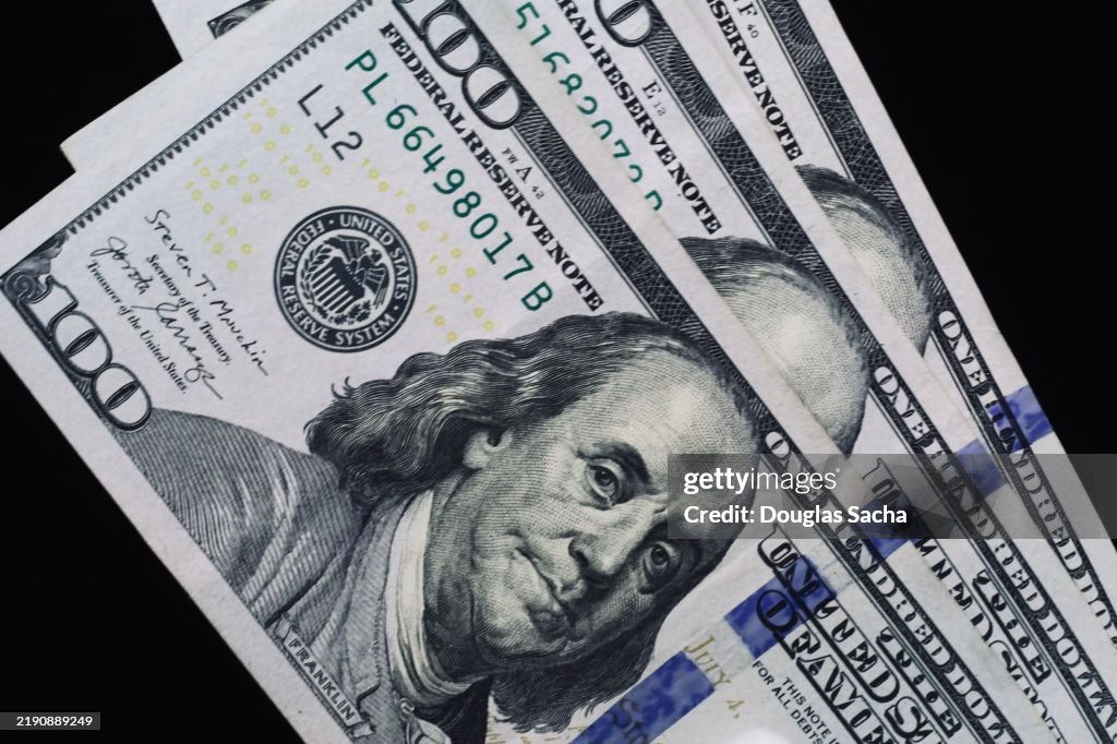 Money, cash, bucks, US currency
