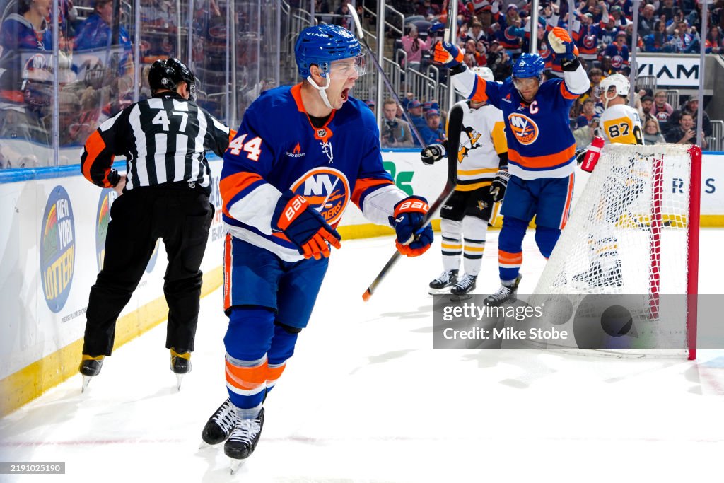Pittsburgh Penguins v New York Islanders