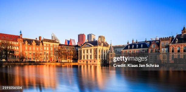 the hague, house of parlement at sunset - elections stock pictures, royalty-free photos & images