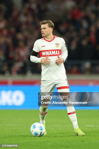 Maximilian Mittelstädt of Stuttgart runs with the ball during the Bundesliga match between VfB Stuttgart and FC St. Pauli 1910 at MHPArena on...