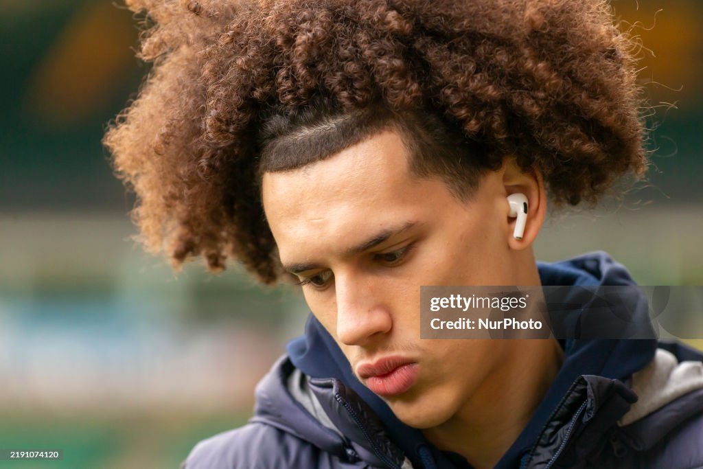 Norwich City FC v Queens Park Rangers FC - Sky Bet Championship