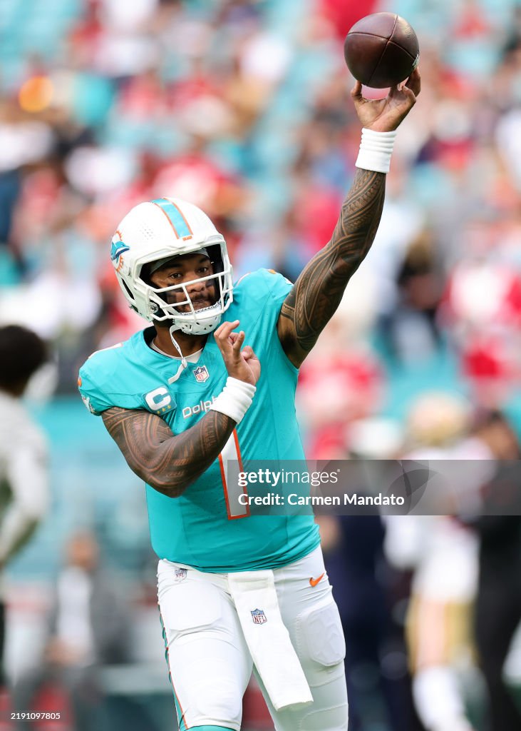 San Francisco 49ers v Miami Dolphins